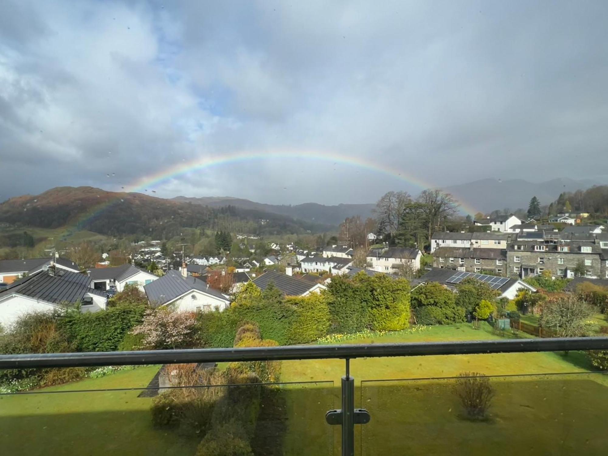 Apartment Rainbow Retreat With Stunning Panoramic Views *