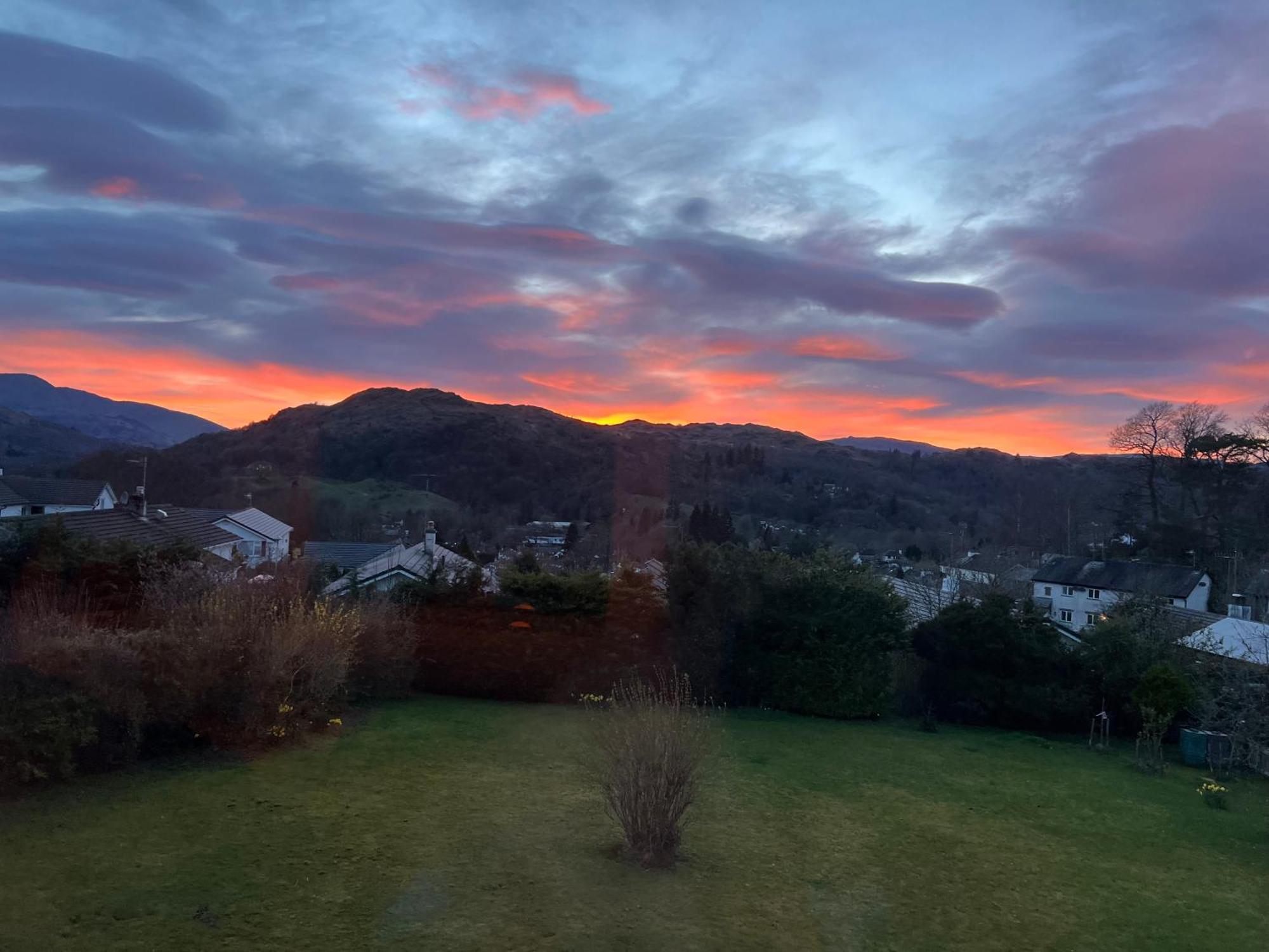 Rainbow Retreat With Stunning Panoramic Views Apartment *